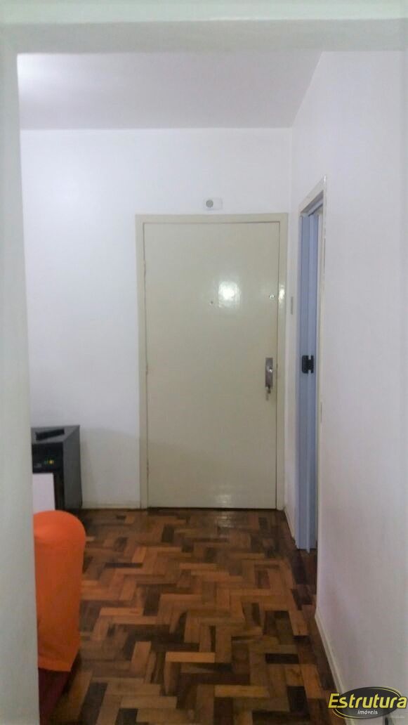 Apartamento com 2 Dormitórios à venda, 58 m² por R$ 159.000,00