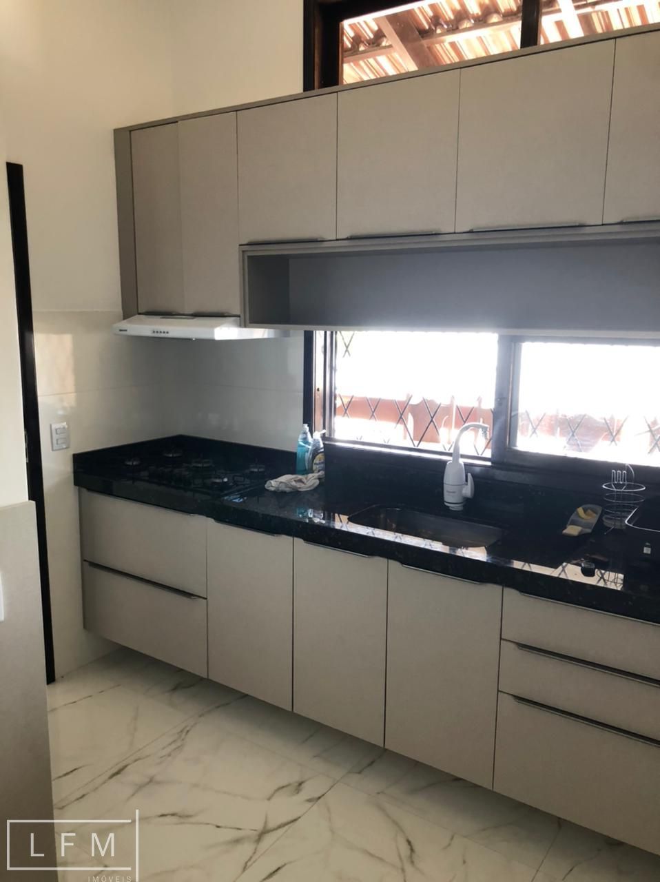 Sobrado à venda com 3 quartos, 300m² - Foto 9