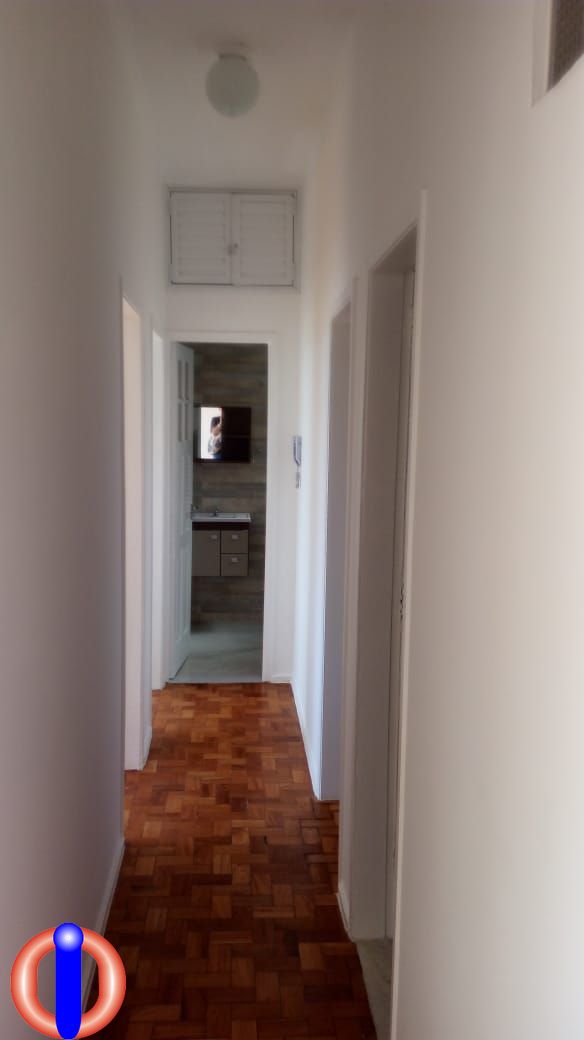 Apartamento à venda com 3 quartos, 70m² - Foto 2