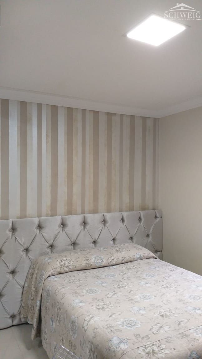 Casa à venda com 4 quartos, 210m² - Foto 23