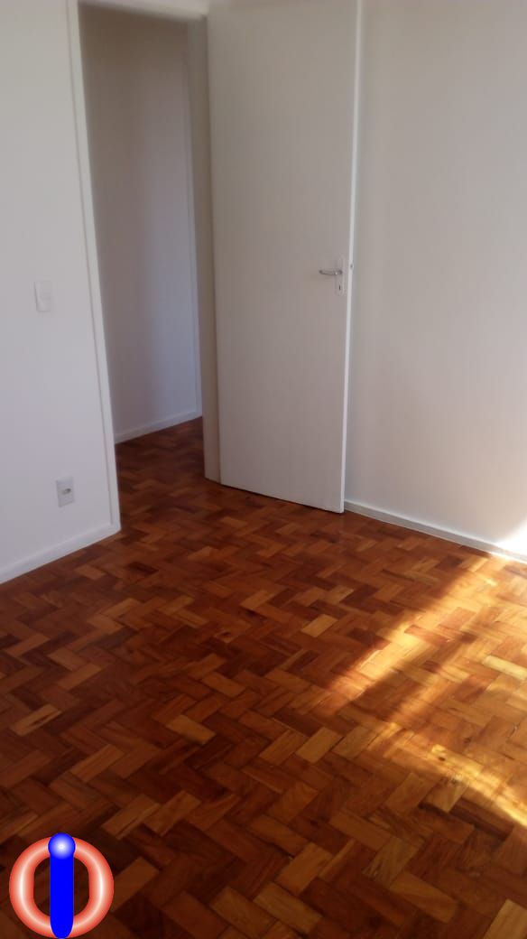 Apartamento à venda com 3 quartos, 70m² - Foto 4