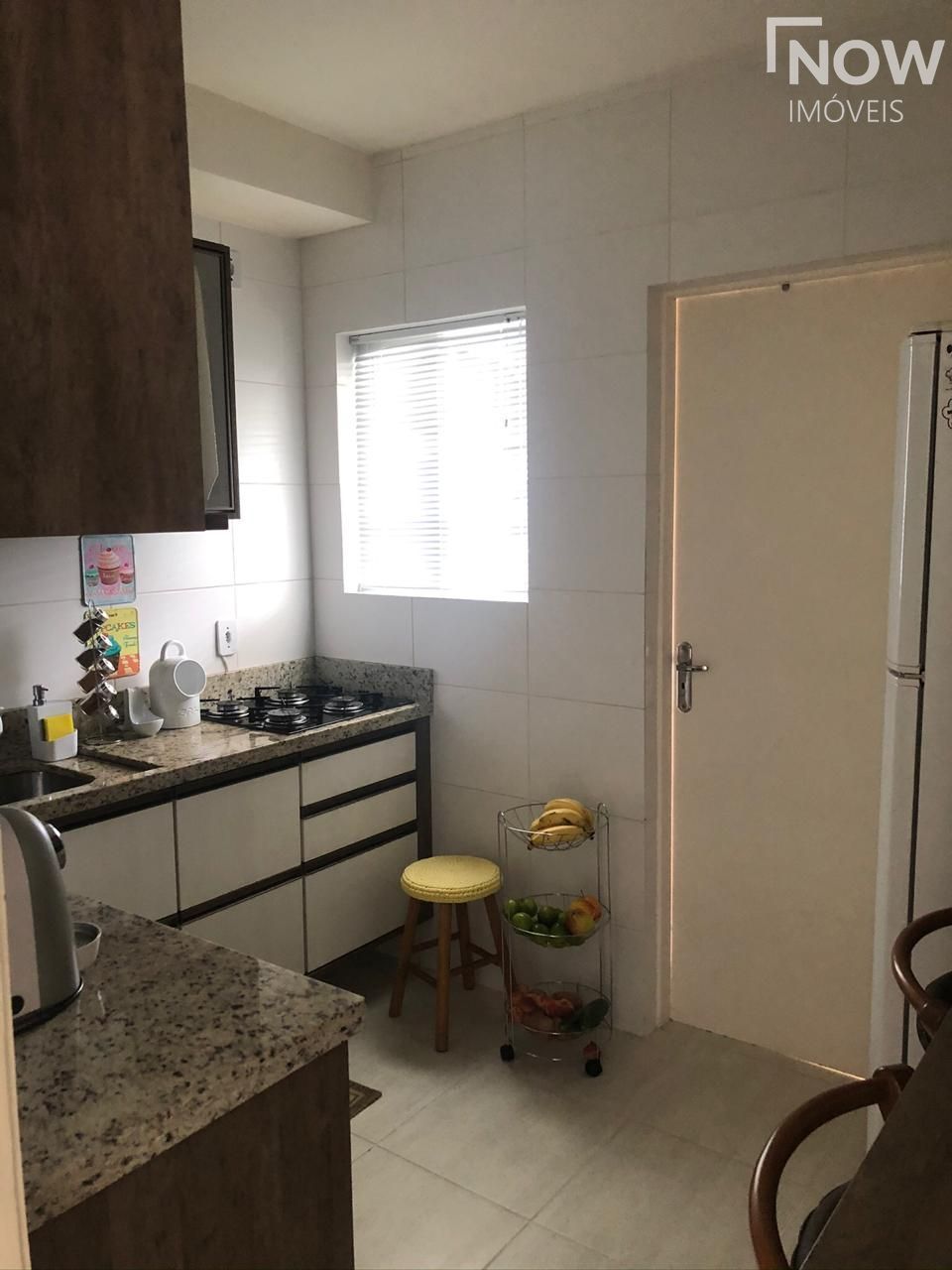 Apartamento à venda com 2 quartos, 72m² - Foto 9