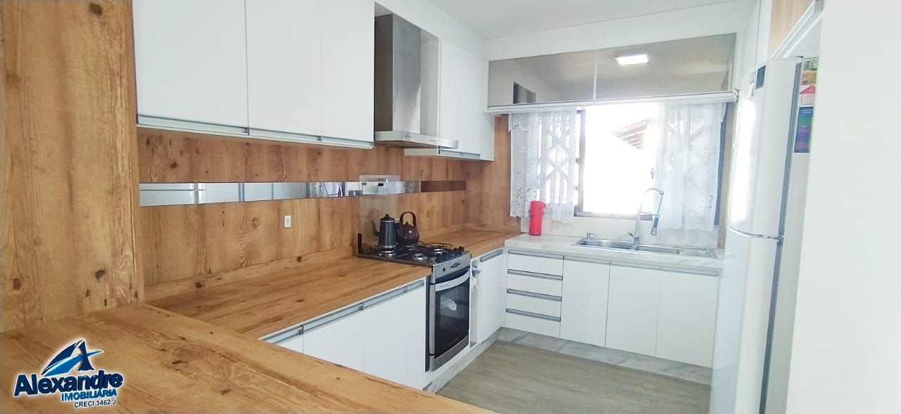 Casa à venda com 3 quartos, 180m² - Foto 8