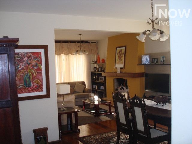 Apartamento à venda com 4 quartos, 240m² - Foto 1