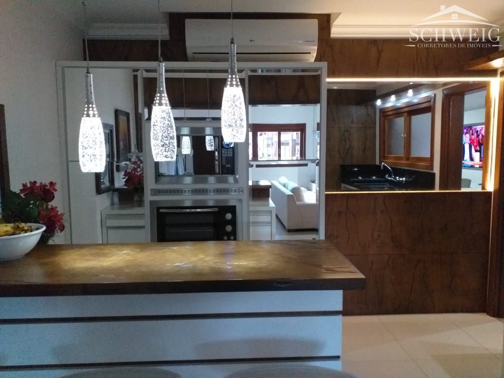 Casa à venda com 4 quartos, 210m² - Foto 10