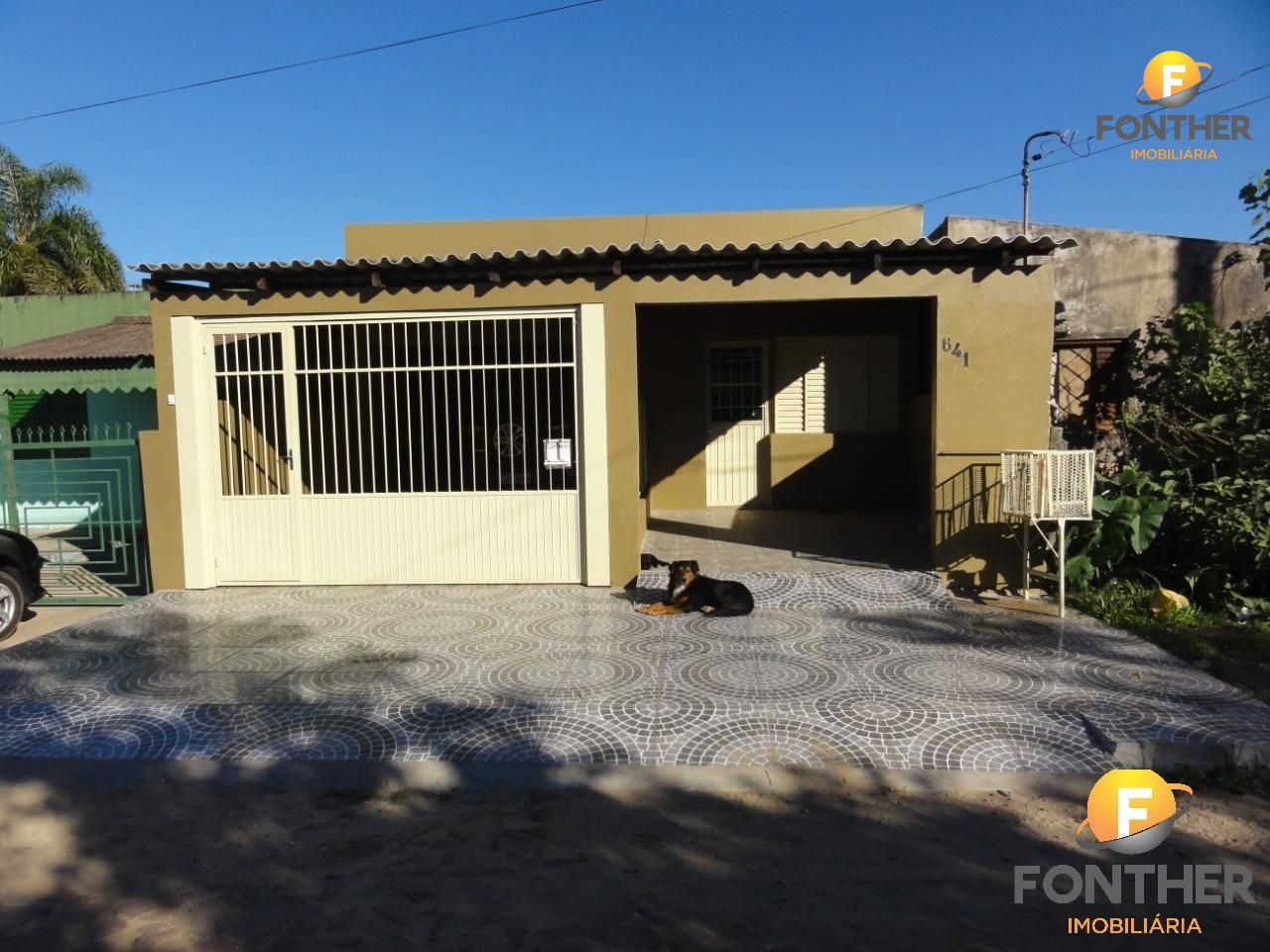 Casa à venda com 2 quartos, 107m² - Foto 1