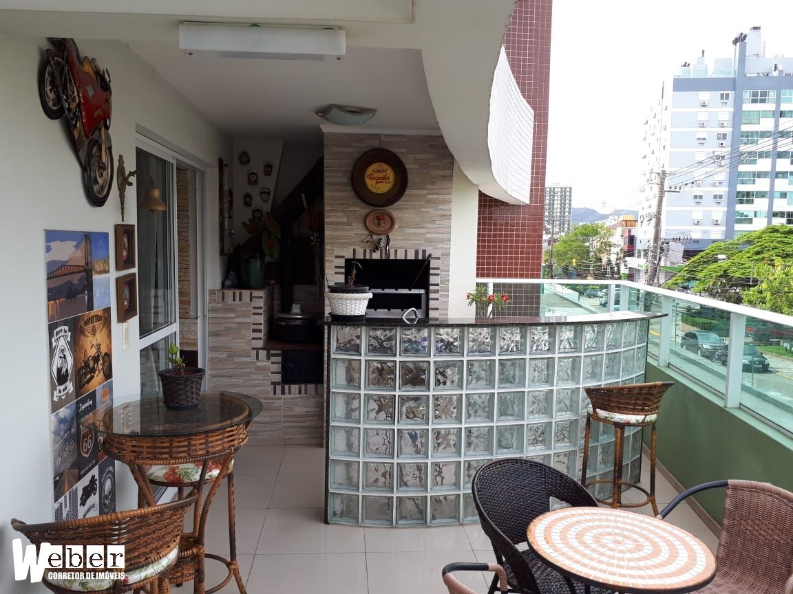 Apartamento à venda com 3 quartos, 171m² - Foto 8