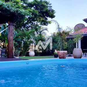 Casa Comercial com 417m² e 2 dormitórios no bairro Florestal em Lajeado para Comprar