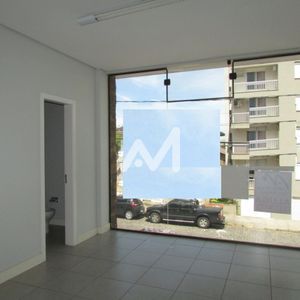 Sala Comercial com 81m² no bairro Centro em Lajeado para Comprar