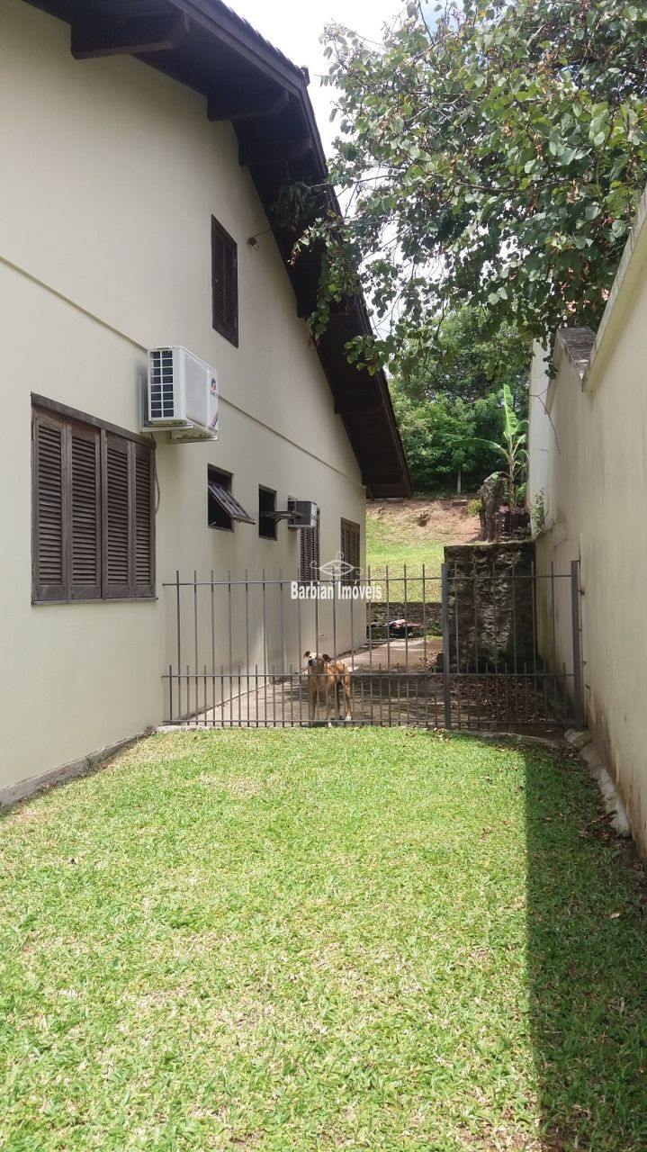 Casa à venda com 4 quartos, 200m² - Foto 13