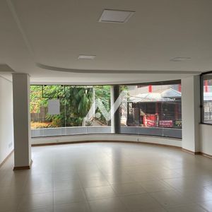 Sala Comercial com 130m² no bairro Centro em Lajeado para Alugar