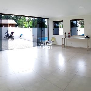 salão/garagem