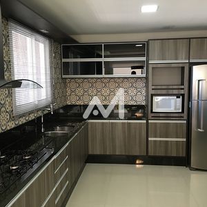 Sobrado com 148m² e 3 dormitórios no bairro Universitário em Lajeado para Comprar