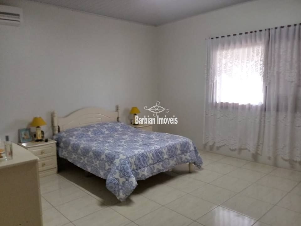 Casa à venda com 3 quartos, 259m² - Foto 11