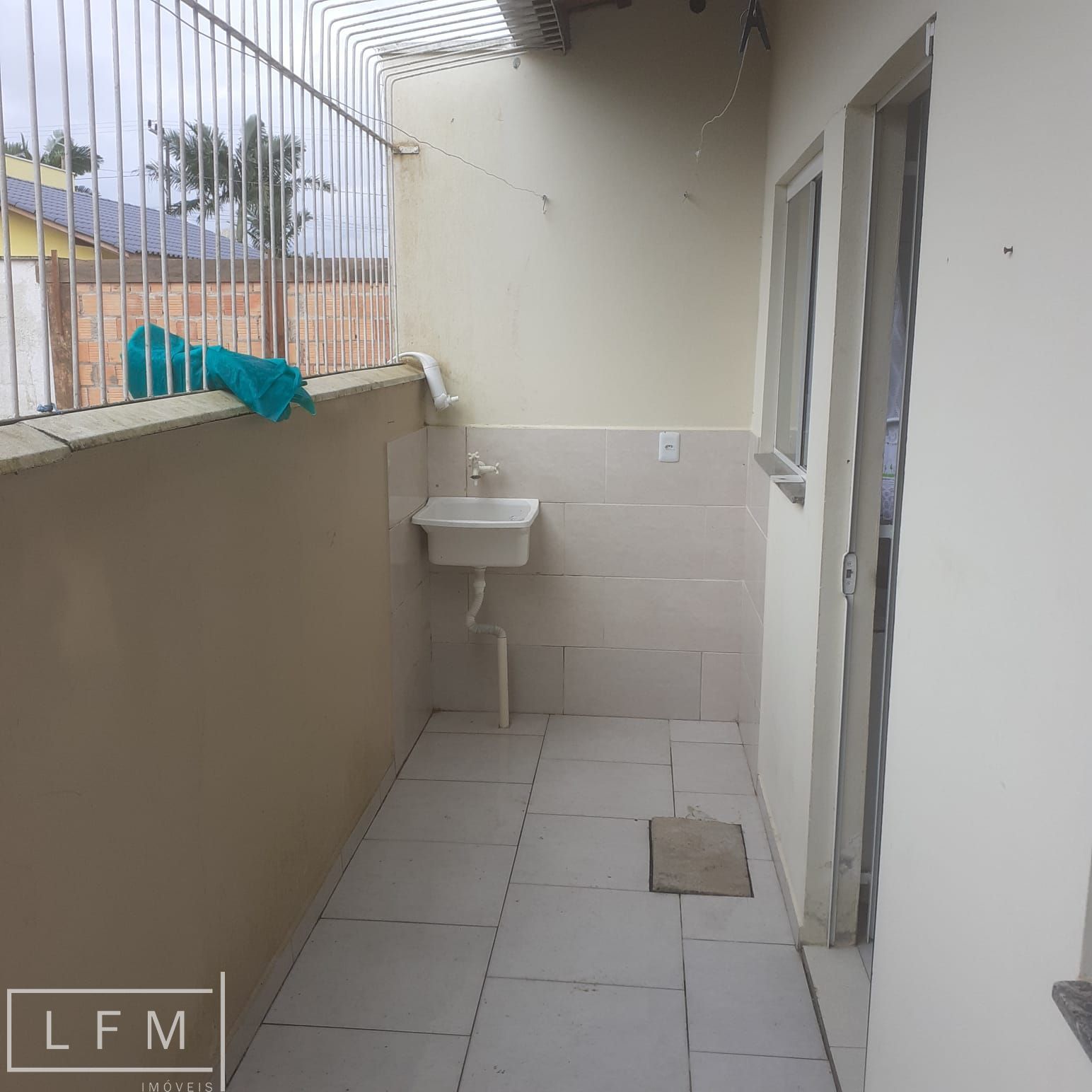 Casa à venda com 2 quartos, 60m² - Foto 17