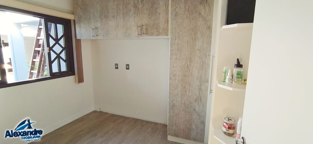 Casa à venda com 3 quartos, 180m² - Foto 17