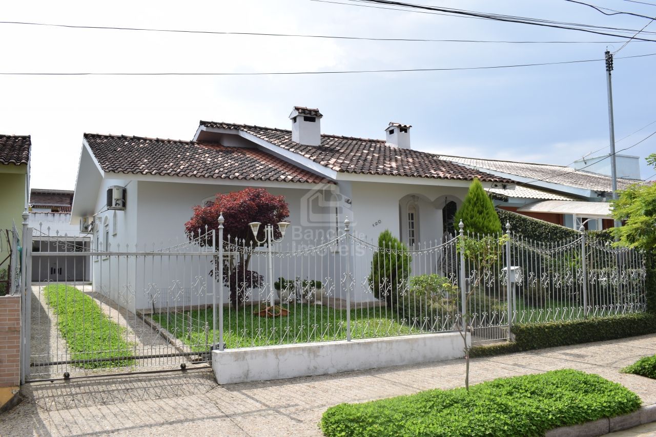 Casa  venda  no Camobi - Santa Maria, RS. Imveis