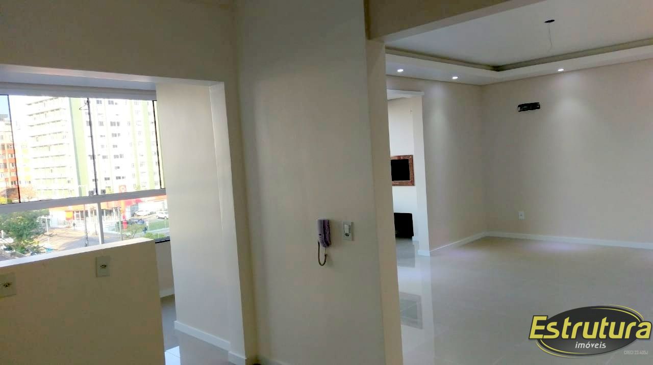Apartamento com 3 Dormitórios à venda, 124 m² por R$ 700.000,00