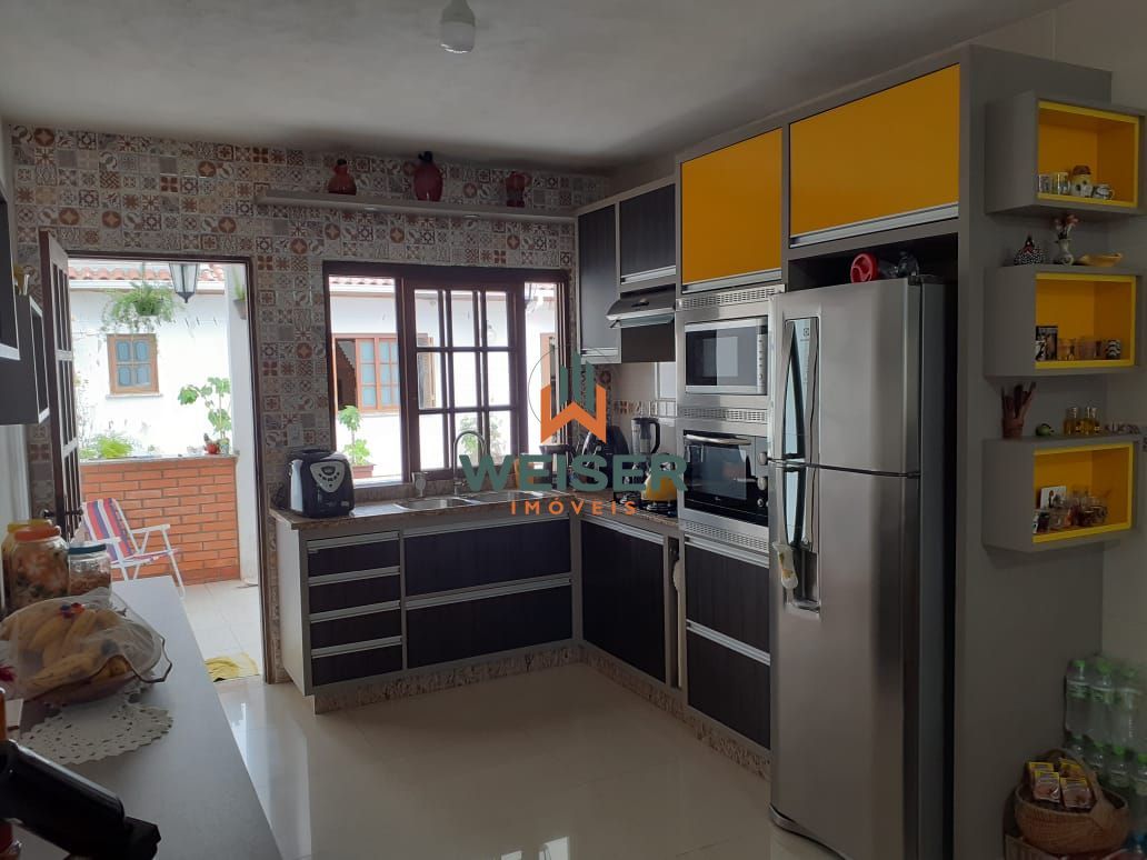 Casa à venda com 2 quartos, 160m² - Foto 11