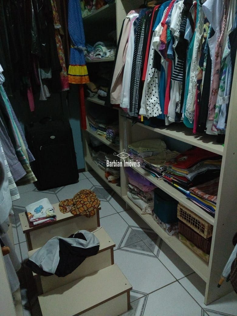 Casa, 3 quartos, 300 m² - Foto 11