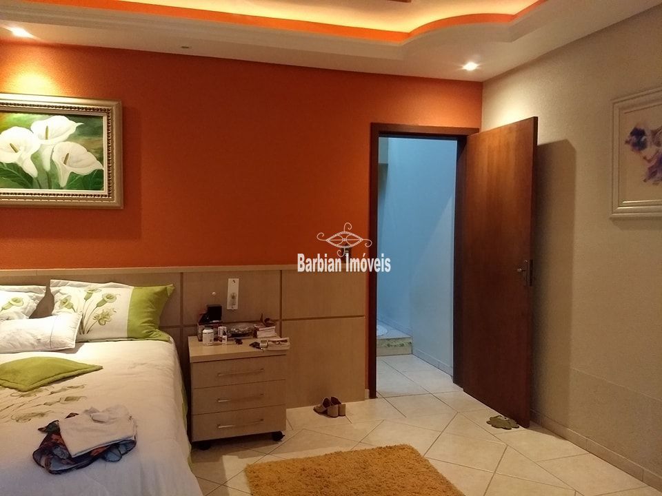 Casa à venda com 3 quartos, 240m² - Foto 18