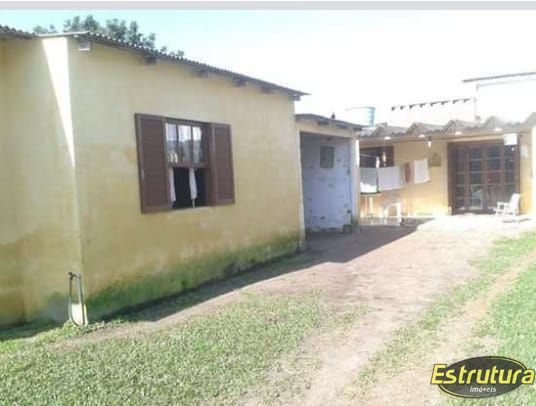 Casa com 2 Dormitórios à venda, 160 m² por R$ 140.000,00