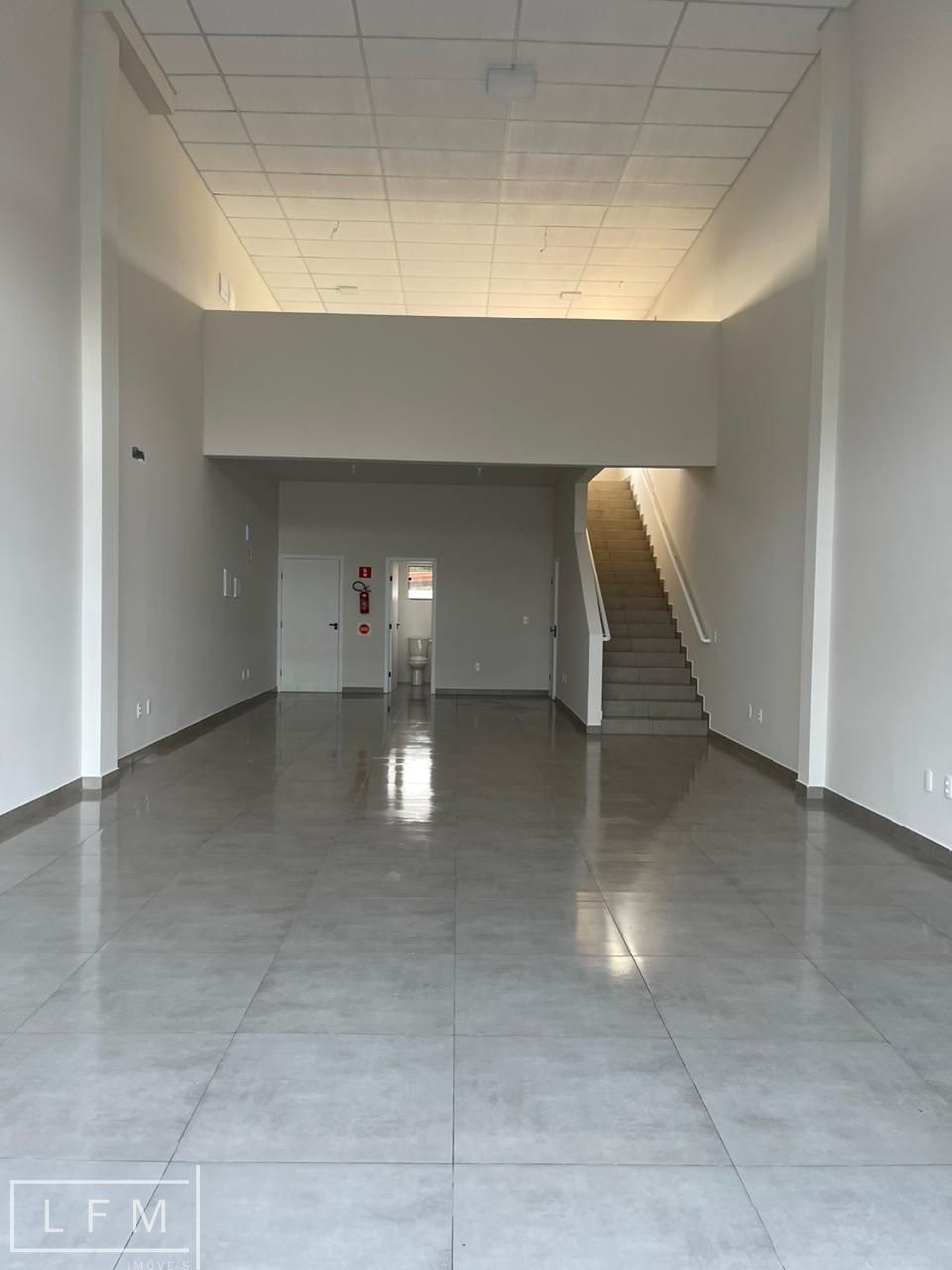 Conjunto Comercial-Sala para alugar com 1 quarto, 157m² - Foto 21