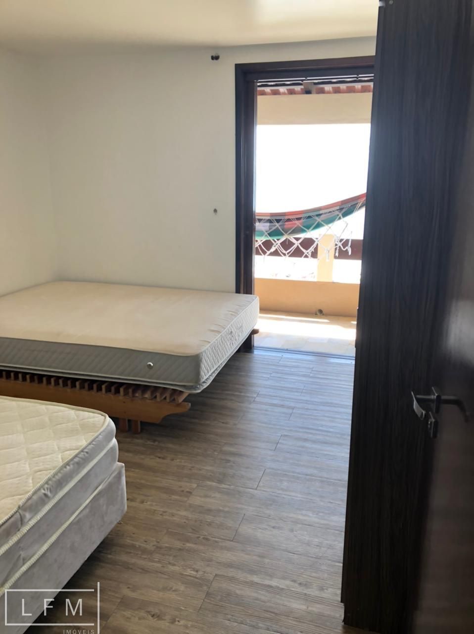 Sobrado à venda com 3 quartos, 300m² - Foto 17