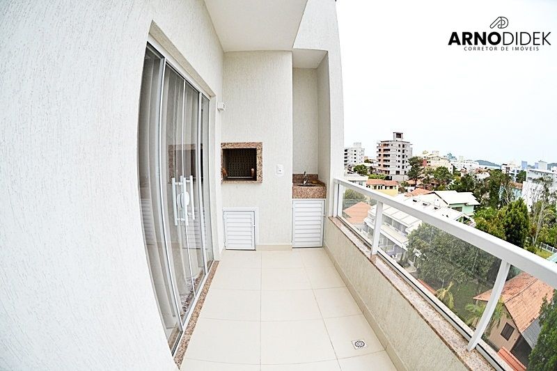 Apartamento à venda com 3 quartos, 110m² - Foto 18