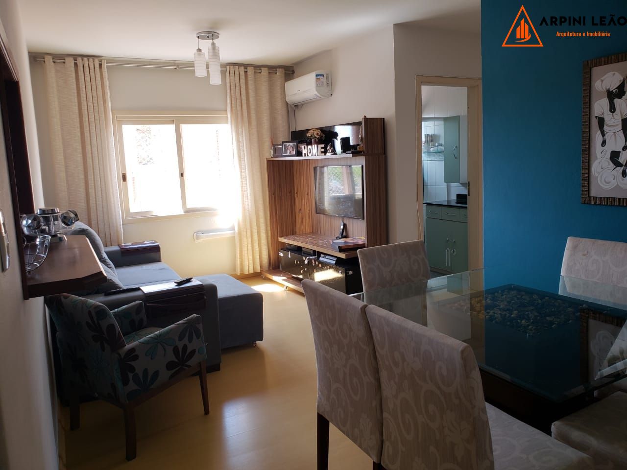 Apartamento com 2 Dormitórios à venda, 70 m² por R$ 215.000,00