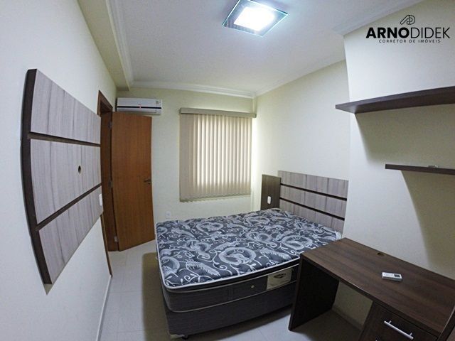 Apartamento à venda com 3 quartos, 105m² - Foto 8