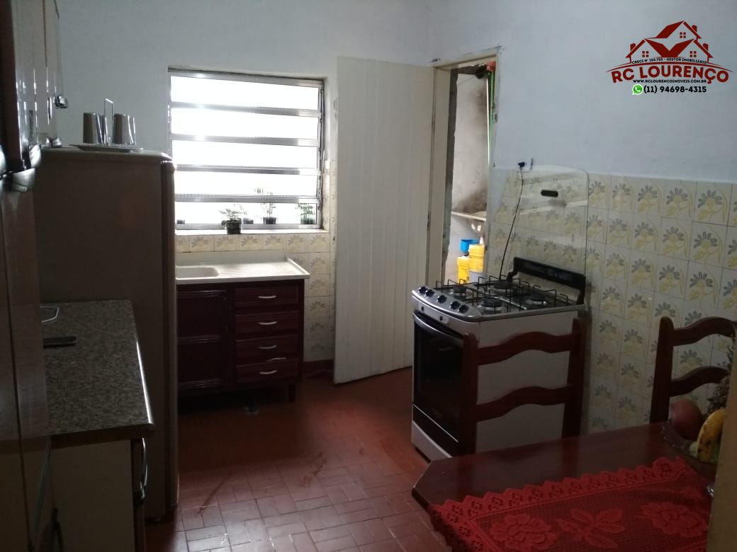 Casa à venda com 2 quartos, 208m² - Foto 4