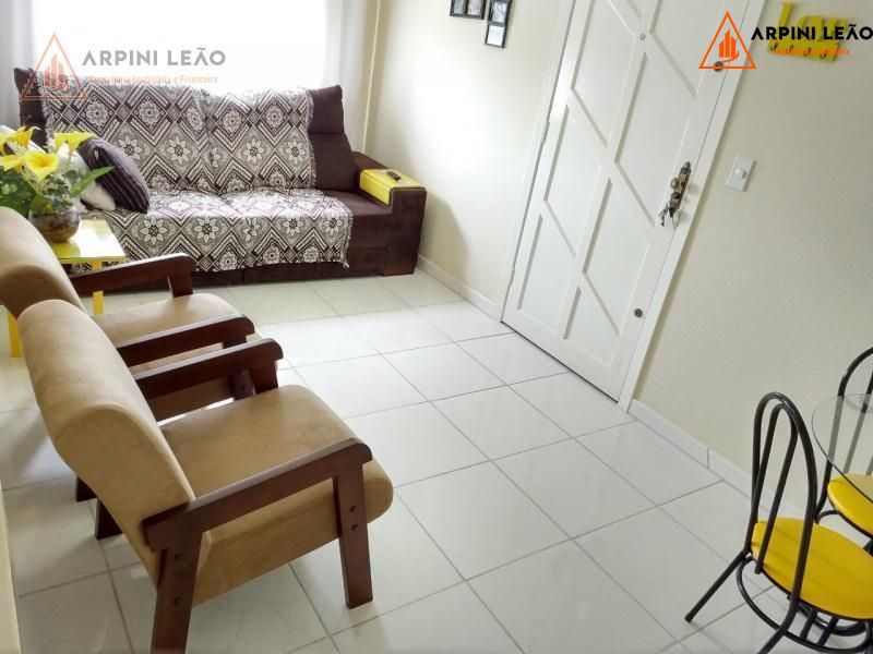 Apartamento com 3 Dormitórios à venda, 77 m² por R$ 205.000,00