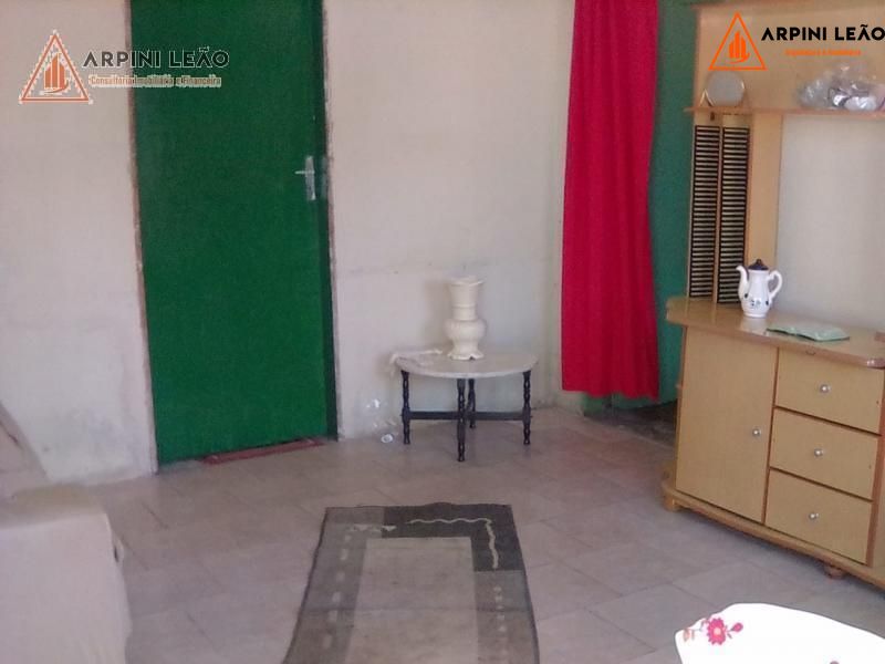Casa à venda com 2 quartos, 108m² - Foto 3