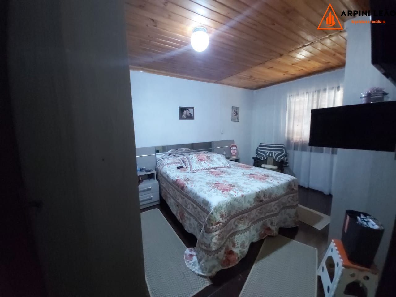 Casa à venda com 2 quartos, 200m² - Foto 8