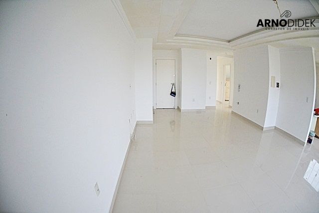 Apartamento à venda com 3 quartos, 110m² - Foto 8