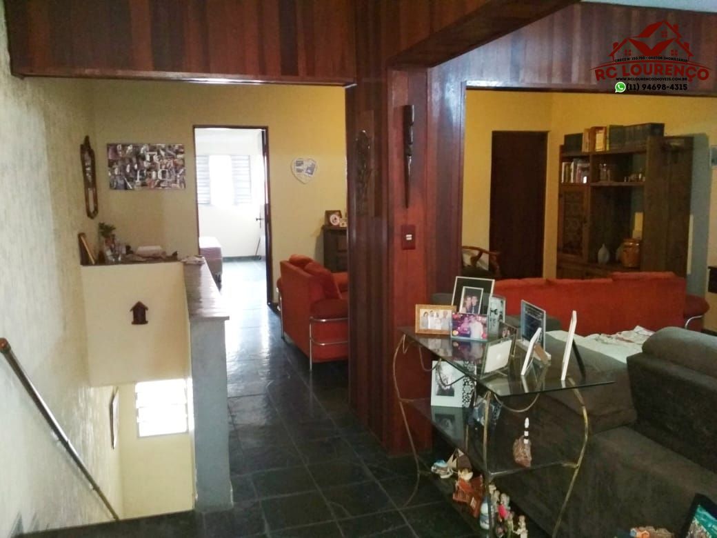 Sobrado à venda com 3 quartos, 330m² - Foto 4