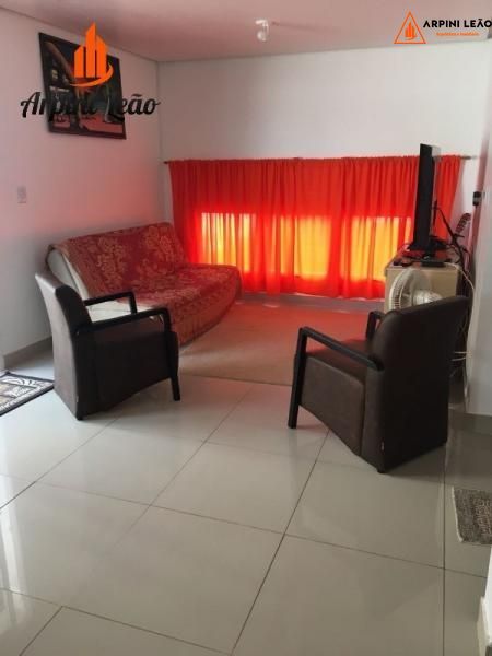 Casa à venda com 3 quartos, 100m² - Foto 4