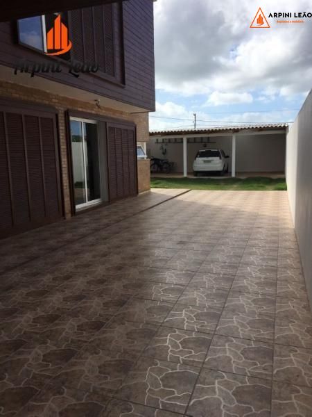 Casa à venda com 3 quartos, 100m² - Foto 2