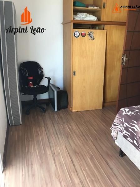 Casa à venda com 3 quartos, 100m² - Foto 5