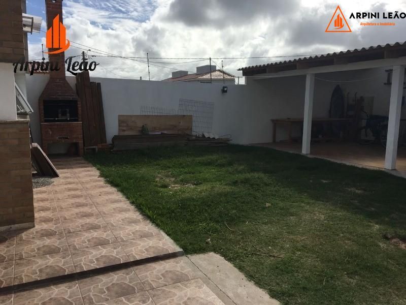 Casa à venda com 3 quartos, 100m² - Foto 3
