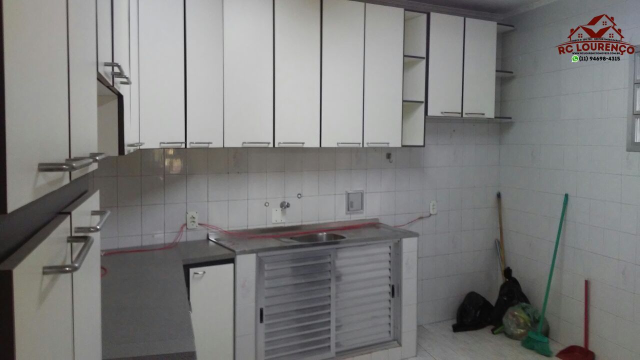 Sobrado à venda com 3 quartos, 251m² - Foto 2