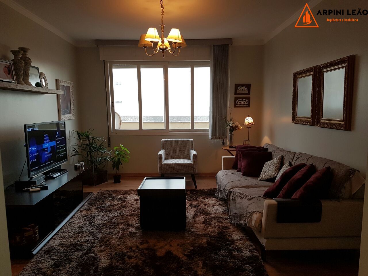 Apartamento à venda com 2 quartos, 87m² - Foto 1