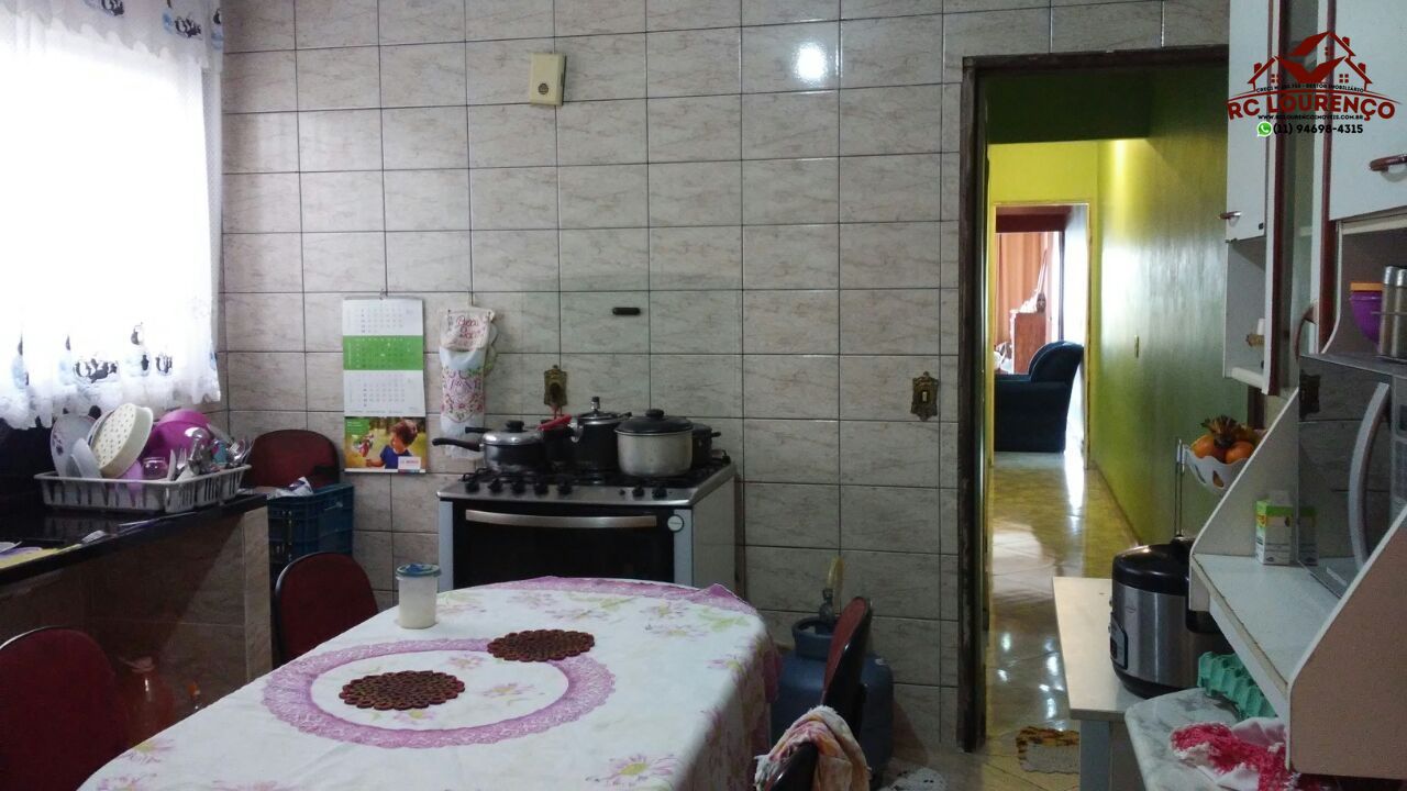 Sobrado à venda com 2 quartos, 150m² - Foto 2