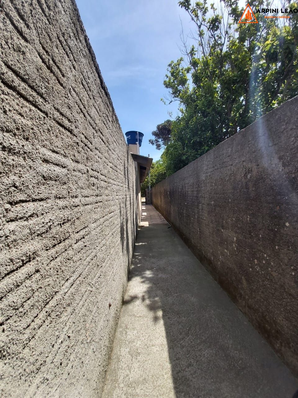Casa à venda com 2 quartos, 200m² - Foto 5