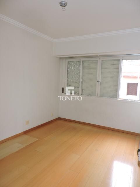 Apartamento à venda com 3 quartos, 124m² - Foto 9