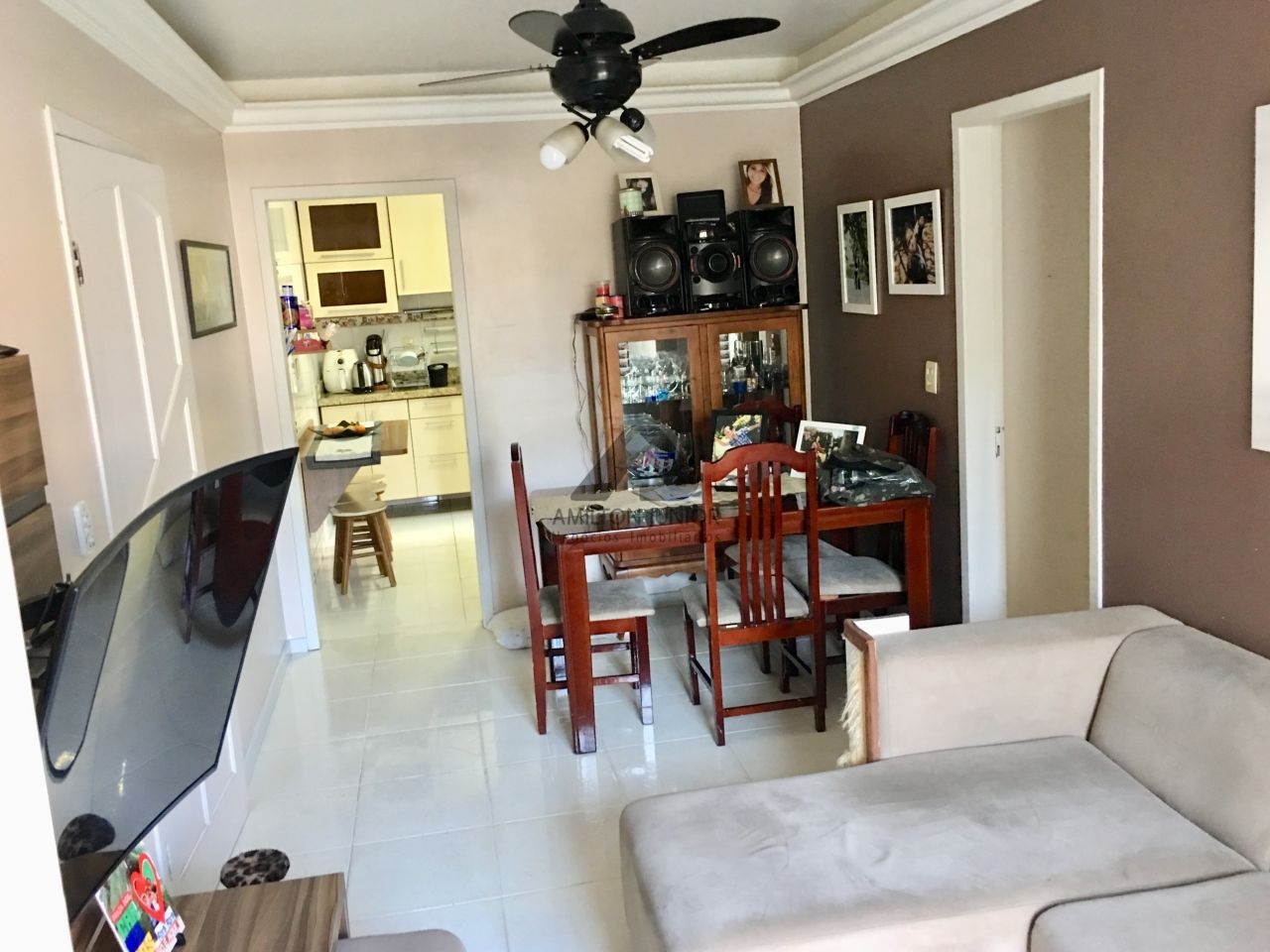 Apartamento à venda com 3 quartos, 85m² - Foto 2