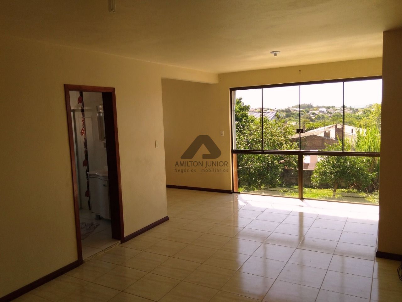 Casa à venda com 4 quartos, 220m² - Foto 4