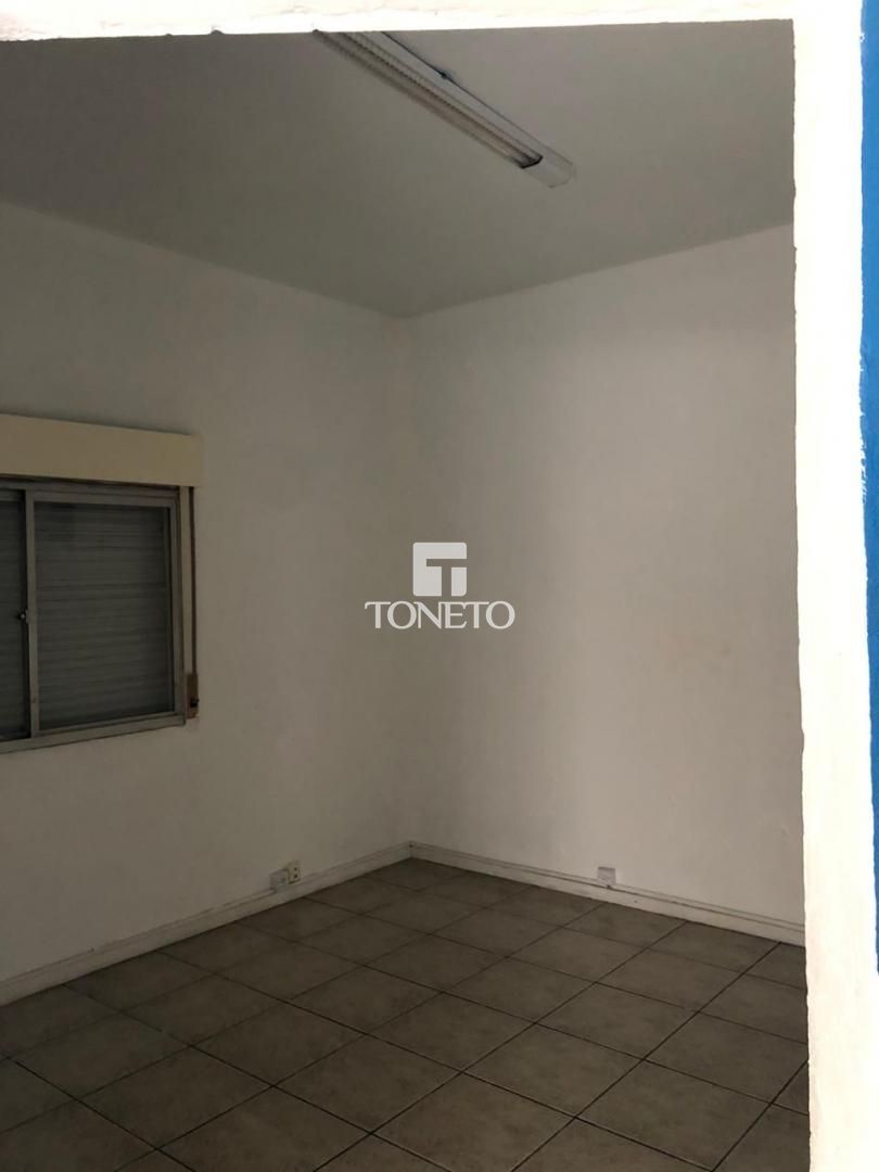 Casa à venda com 3 quartos, 234m² - Foto 4