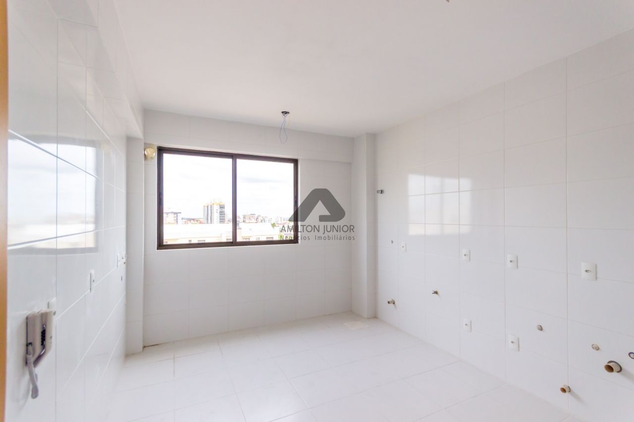 Apartamento à venda com 3 quartos, 160m² - Foto 3